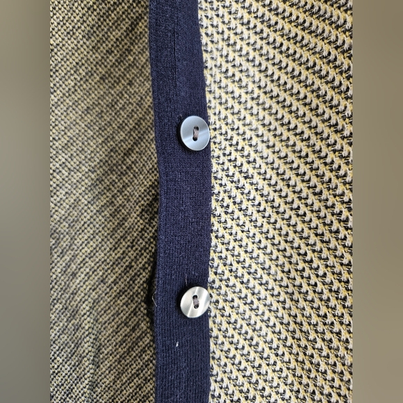 Ann Taylor Women's Cardigan Sweater, Size M - Picture 4 of 9